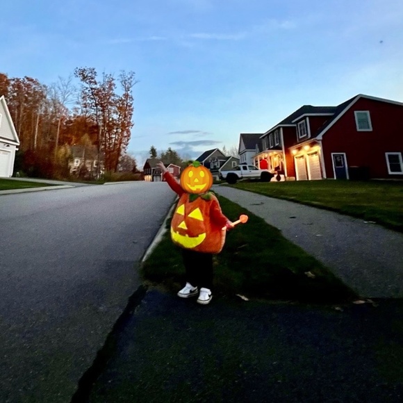 Glow-in-the-Dark Pumpkin Halloween Costume - Picture 8 of 8